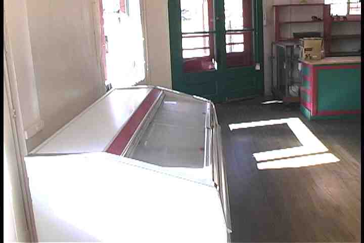 ../Images/store in3.jpg